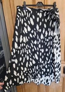 BNWT ROMAN black white wrap skirt size 18 - Picture 1 of 5