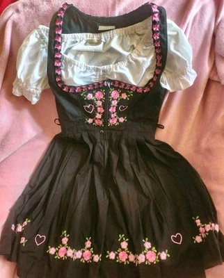 Dirndl mit Bluse - Bild 1 von 4