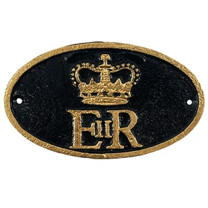 Queen Elizabeth ER II Wall Plaque Cast Iron English Sign - Picture 1 of 2