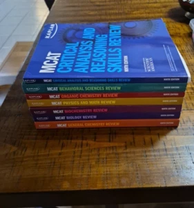 KAPLAN MCAT REVIEW 7 VOL 2023-24 EDITION 9 Math Bio Physics Chemistry Behavioral - Imagen 1 de 18