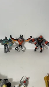 Lote de 3 figuras Ben 10 Omni-Kix Armadura Cañón Rath Humungousaur - Imagen 1 de 7