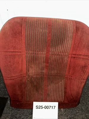 83-93 CHEVY S10 BLAZER JIMMY FRONT Passenger Right Seat Lower Cushion RED BUCKET - Изображение 1 из 4