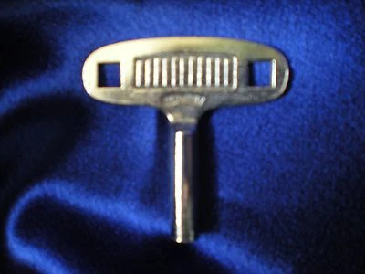 Original Key For Schatz 53 & JUM/7 400 Day / Anniversary Clocks