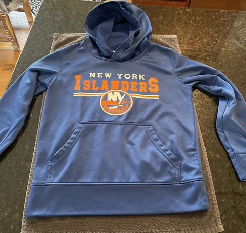 NEW YORK ISLANDERS YOUTH SM (8) HOODIE SWEATSHIRT Cover