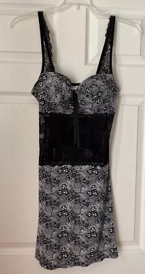 NUEVO SIN ETIQUETAS Arianne Camisón Blanco y Negro Encaje Midriff Sujetador Acolchado Top Talla M Foto 1 de 4