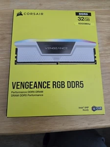 CORSAIR Vengeance RGB 32GB (2 x 16GB) 288-Pin PC RAM DDR5 6000 (White) - Afbeelding 1 van 4