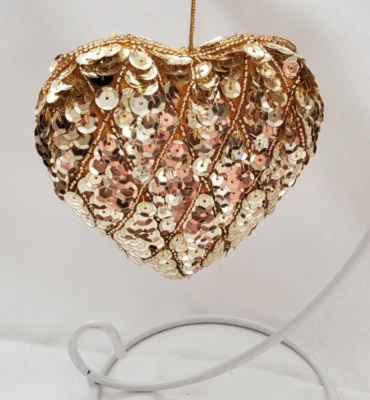 Brillante Oro Lentejuelas Corazón Adorno Cuentas Navidad Oro Glamour 3.75 pulgadas Alto Foto 1 de 4