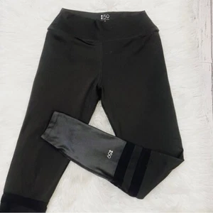 Splits59 Black Mesh Stripe Leggings Women’s Size Small - Picture 1 of 3