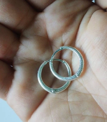 Orecchini Cerchio Placcati Argento - Immagine 1 di 4