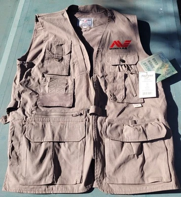 FOX FIRE ~ DETECCIÓN MINELAB ~ CHALECO SAFARI CAQUI ~ TALLA PEQUEÑA ~ NUEVO CON ETIQUETAS Foto 1 de 4