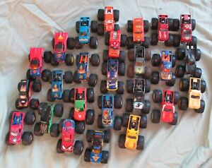 Mattel Hot Wheels 1:64 Lot of 25 Monster Jam Monster Trucks Grave Digger Marvel