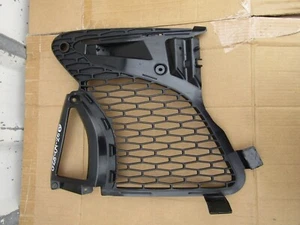 MCLAREN 650S FRONT BUMPER RIGHT MESH GRILL SCREEN NEW 11A7775CP REF G28-04-26 - Picture 1 of 5