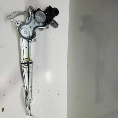 2012-2017 年,丰田凯美瑞乘客前窗调节器,PN:69801-06080 — 第 1/4 张图片