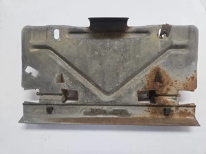 SOPORTE DE MONTAJE DE PLACA TRASERA CADILLAC PUERTA DE GAS PLEGABLE 63 64 1963 1964 - Imagen 1 de 4