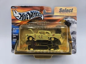 Hot Wheels Richard Petty #43 Air Lift 1957 Oldsmobile Racing Select Hood Open  - Picture 1 of 8