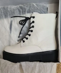 Catwalk Sneaker Damenschuhe, Stiefelette, Neu, Kunstleder, Gr. 36, Farbe weiß - Bild 1 von 8