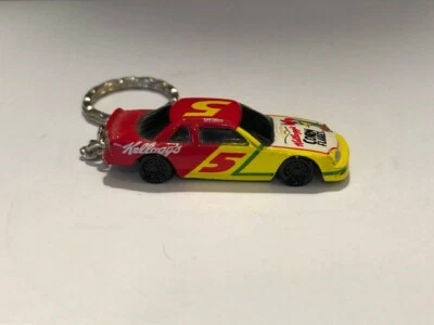 Terry Labonte #5 NASCAR Legends Of Racing Kellogg’s 1:87 Scale Key Chain LOOSE - Image 1 of 4