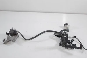 11-24 Suzuki GSX-R750 600 Right Rearset w Rear Master Cylinder Caliper #0409 - Picture 1 of 5