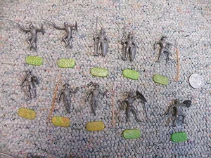 Elastolin 40mm Unpainted Mediaeaval Middle Ages Armored Knights x10   Lot E - Picture 1 of 1