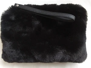House Of Harlow 1960 schwarze Plüschtasche weiches Kunstfell flauschige Kalbsleder Geldbörse 8 Zoll - Bild 1 von 5