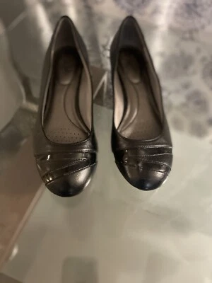 Life Stride Soft System Negro Cuero Juliana Sin Cordones Cuña Planos Talla 7.5  Foto 1 de 4