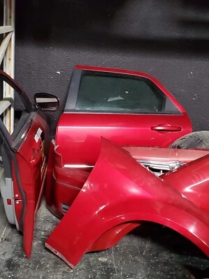 Fender CHRYSLER 300 Left 05 06 07 08 09 10 - Image 1 of 4