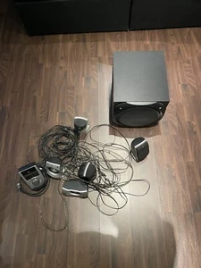 5.1 Soundsystem Logitech Subwoofer eventuell Defekt - Bild 1 von 7