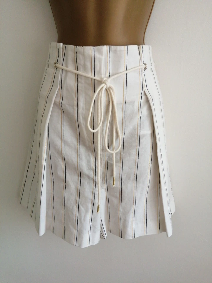 Tommy Hilfiger Shorts Size 10 Desert Escape cream white gold pinstripe NEW - Image 1 of 4