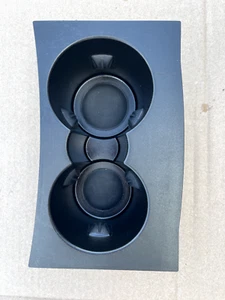 2018 ALFA ROMEO GIULIA CENTER CONSOLE DUAL CUP HOLDER CUPHOLDER - BLACK OEM - Picture 1 of 4