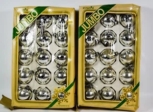 Adornos vintage de árbol de Navidad bola de plata pirámide de 30 quilates de 2,25" - Imagen 1 de 4