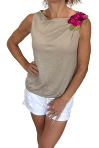 MOSCHINO CHEAP & CHIC TAN WOOL SLEEVELESS FLOWER APPLIQUE SWEATER TOP 8 - Picture 1 of 9