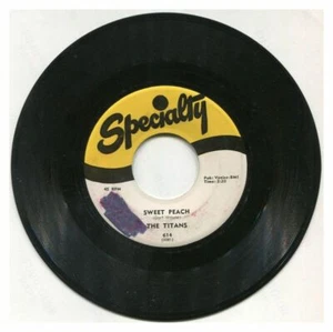 The Titans (3) - Sweet Peach / Free And Easy (7" 45 RPM SIngle) - Picture 1 of 2