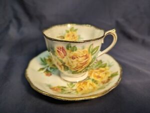 Vintage Teacup & Saucer. Royal Albert Bone China. Tea Rose.