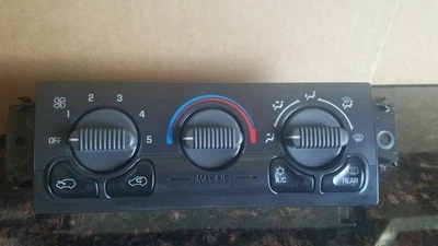 1999-2002 Chevy Silverado Suburban GMC Sierra Yukon A/C Climate Control - Image 1 of 3