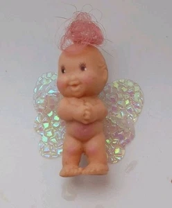 Vintage Fairy Winkles Kenner Figura Fate Bambola Figura Capelli Rosa Ali Lucide - Foto 1 di 3