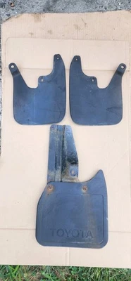Guardabarros delantero y 1 trasero Toyota Tacoma 95-04 2x2 OEM conductor pasajero aleta lateral Foto 1 de 4