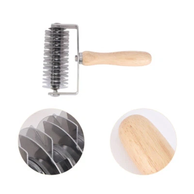 Pizza Gitter Werkzeug Edelstahl Teig Roller Holz Griff Gitter Roller - Bild 1 von 4