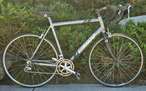 SCOTT SPEEDSTER S 22" ROAD BIKE  !  5 - Picture 1 of 11