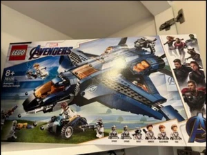 LEGO Marvel Super Heroes: Avengers Ultimate Quinjet (76126) - Picture 1 of 2