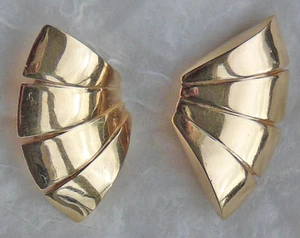 14 Karat gold lever back pierced earrings, custom made - Picture 1 of 3