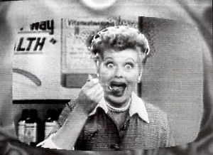 Cartolina I Love Lucy "Lucy fa uno spot televisivo" - Foto 1 di 2