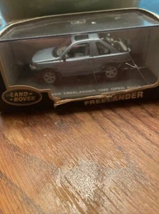 Universal Hobbies Land Rover Freelander 1998 Open Back Metallic 1:43 w/ Box - Picture 1 of 3
