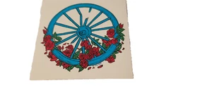 Pegatina de ventana de 3 pulgadas Grateful Dead Broken Wagon Wheel & Roses - Imagen 1 de 2