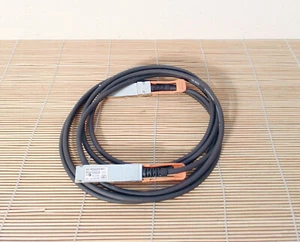 Cisco QSFP-H40G-CU3M 40-Gb QSFP+ fiber-optical module cable Version 3 - Bild 1 von 1