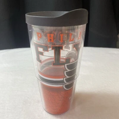 TERVIS Philadelphia Flyers Logo Copo Tumbler Isolado de Hóquei 24 Oz Tampa Preta - Imagem 1 de 4