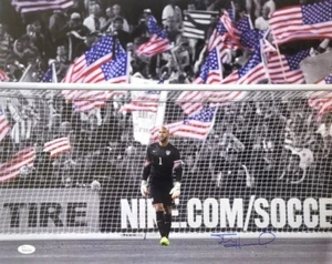 Autographed TIM HOWARD USA Mens Soccer 16x20 photo - w/JSA COA - Picture 1 of 1