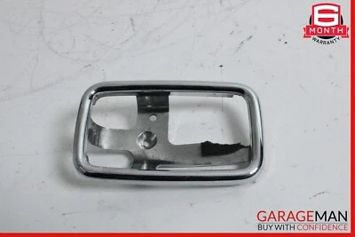 79-85 Mercedes W123 300TD Cubierta de moldura de manija de puerta interior lado conductor trasero izquierdo Foto 1 de 4