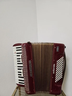 Cantulia Senorita Akkordeon 60 Bass, 4 Register, 2-chörig, Rot - Bild 1 von 4