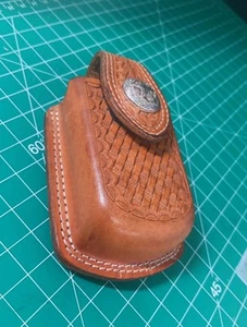 Funda de cuero para teléfono celular/buscador concho clip para cinturón 4"x 2,5"x 1" - Imagen 1 de 5