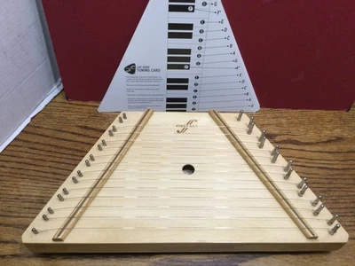 Arpa de regazo de primer acto: 10 partituras + partitura de afinación y llave Foto 1 de 3